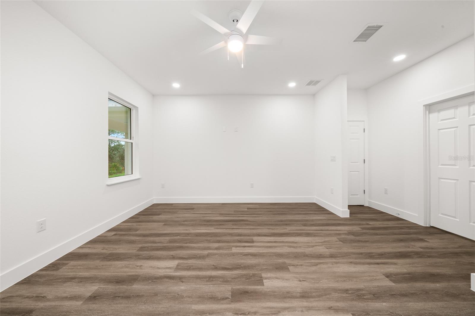 Image 13 of 49 For 1457 Mitchell Drive
