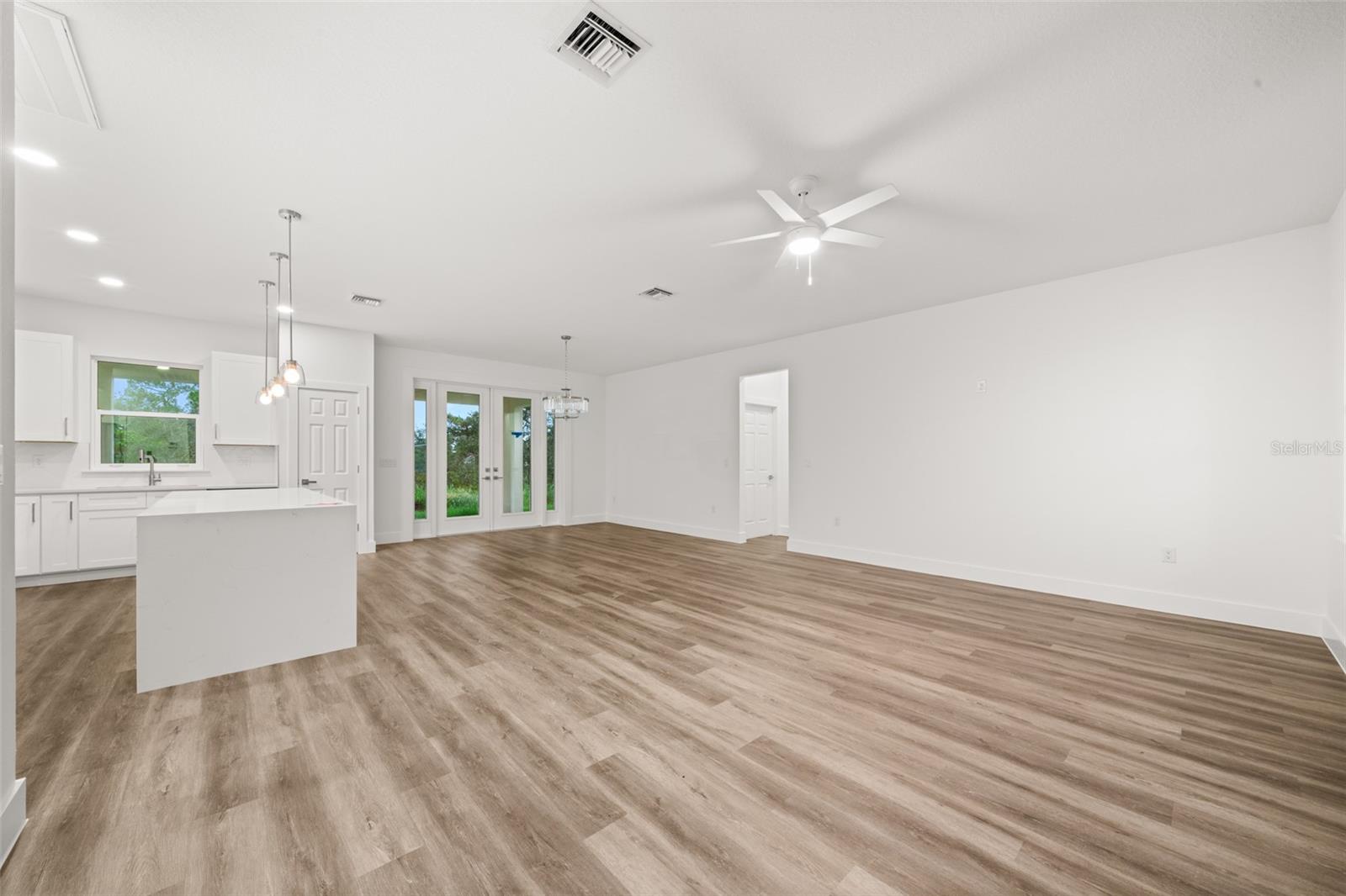 Image 4 of 49 For 1457 Mitchell Drive