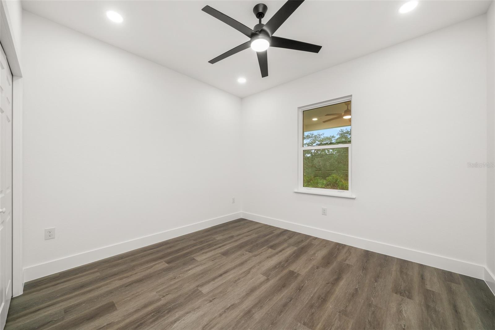 Image 21 of 48 For 1501 Mitchell Drive