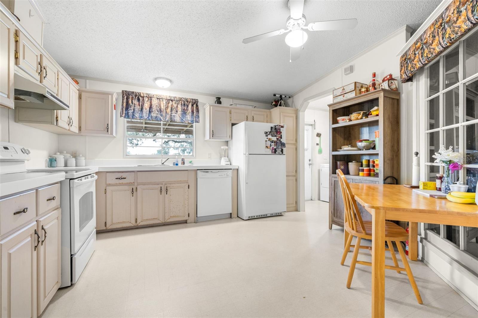Image 14 of 67 For 107 Fawn Court