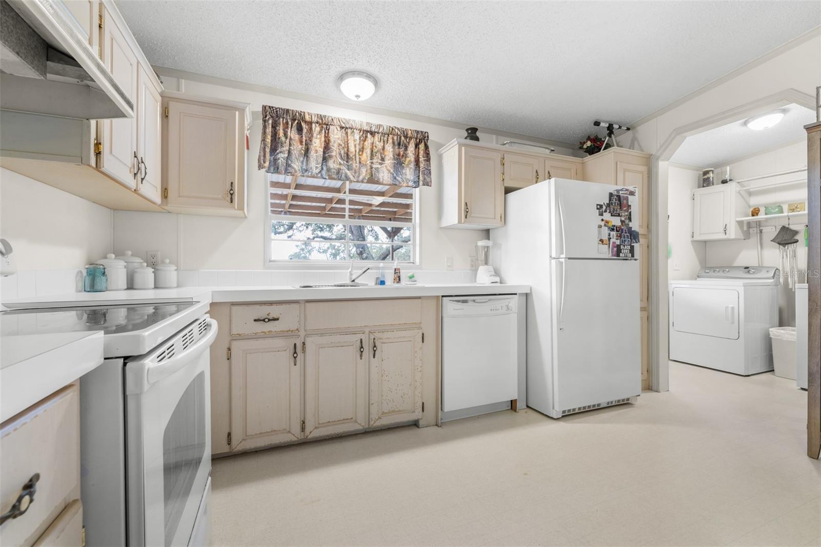 Image 18 of 67 For 107 Fawn Court