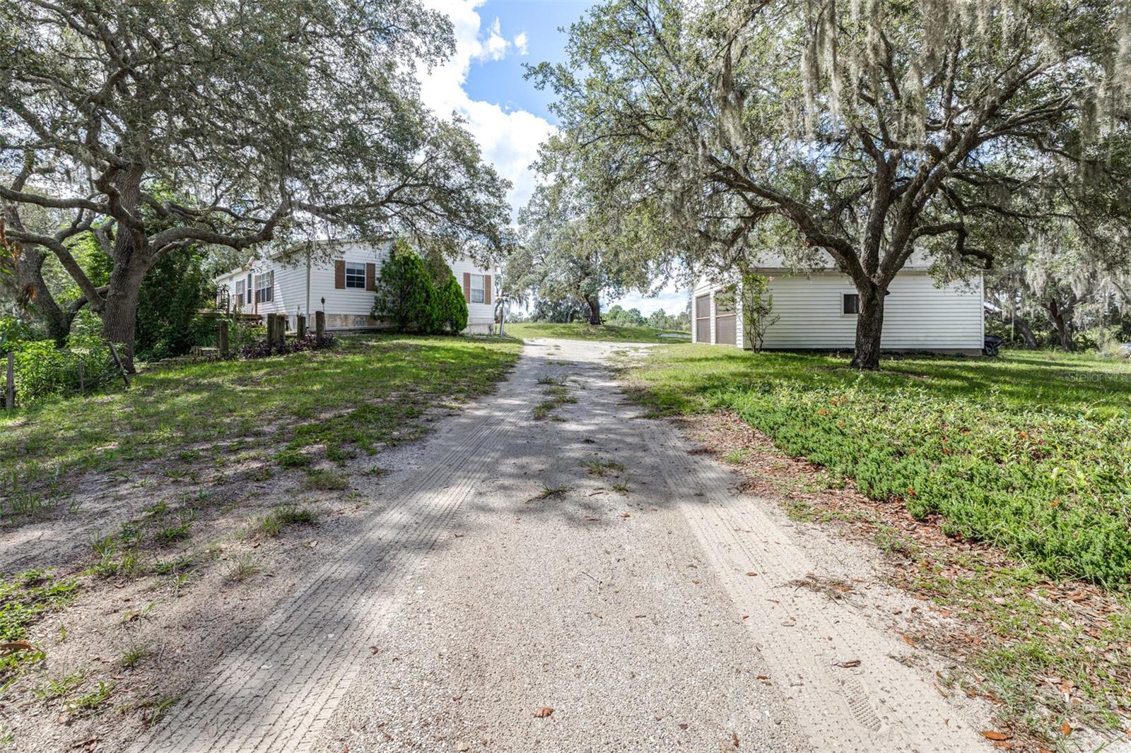 Image 49 of 67 For 107 Fawn Court