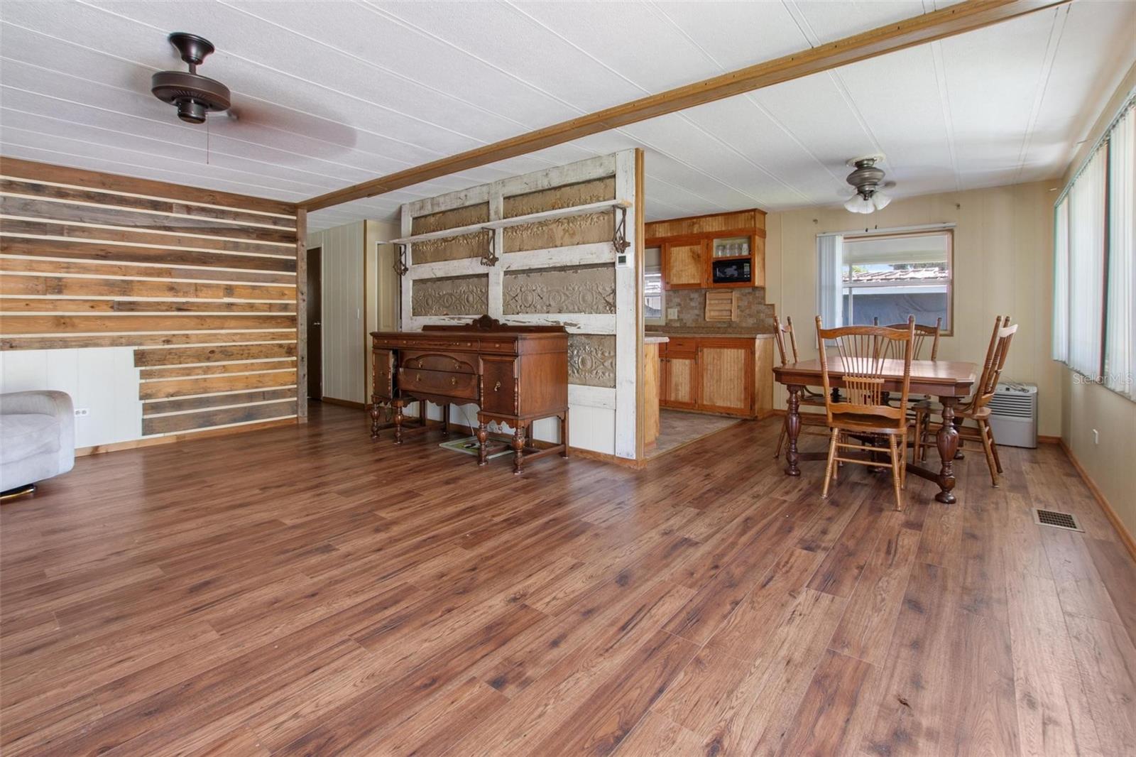 Image 8 of 35 For 3125 Opal Drive