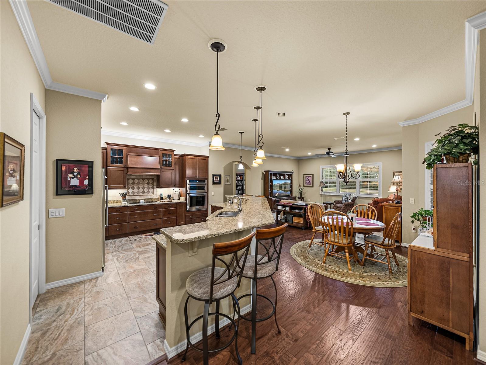 Image 12 of 95 For 1336 Oakmont Drive