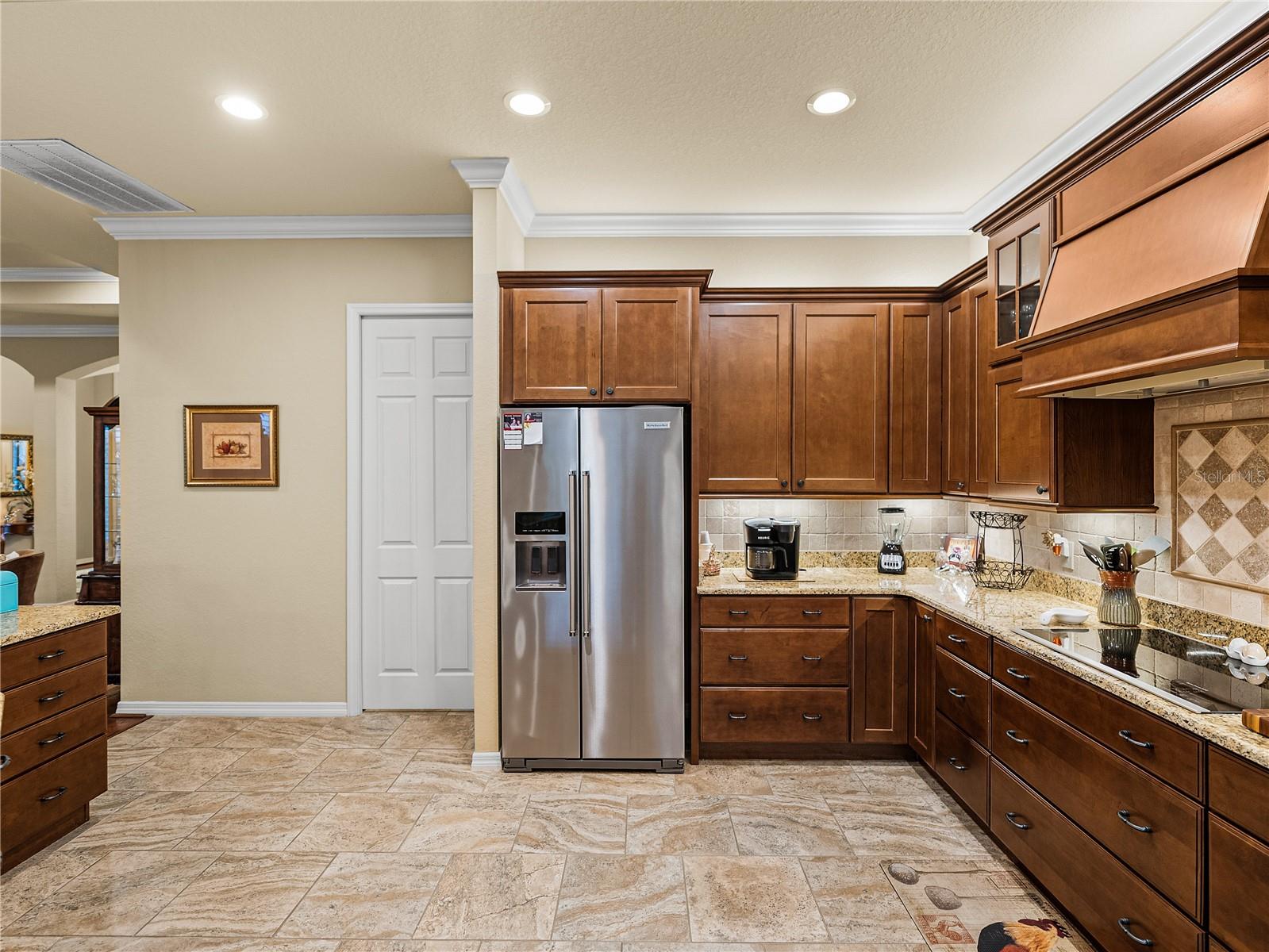 Image 16 of 95 For 1336 Oakmont Drive
