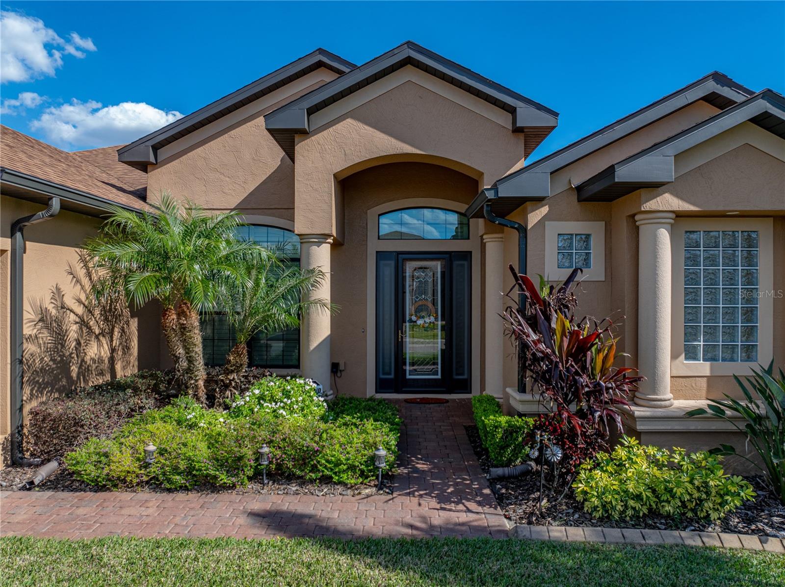 Image 3 of 95 For 1336 Oakmont Drive