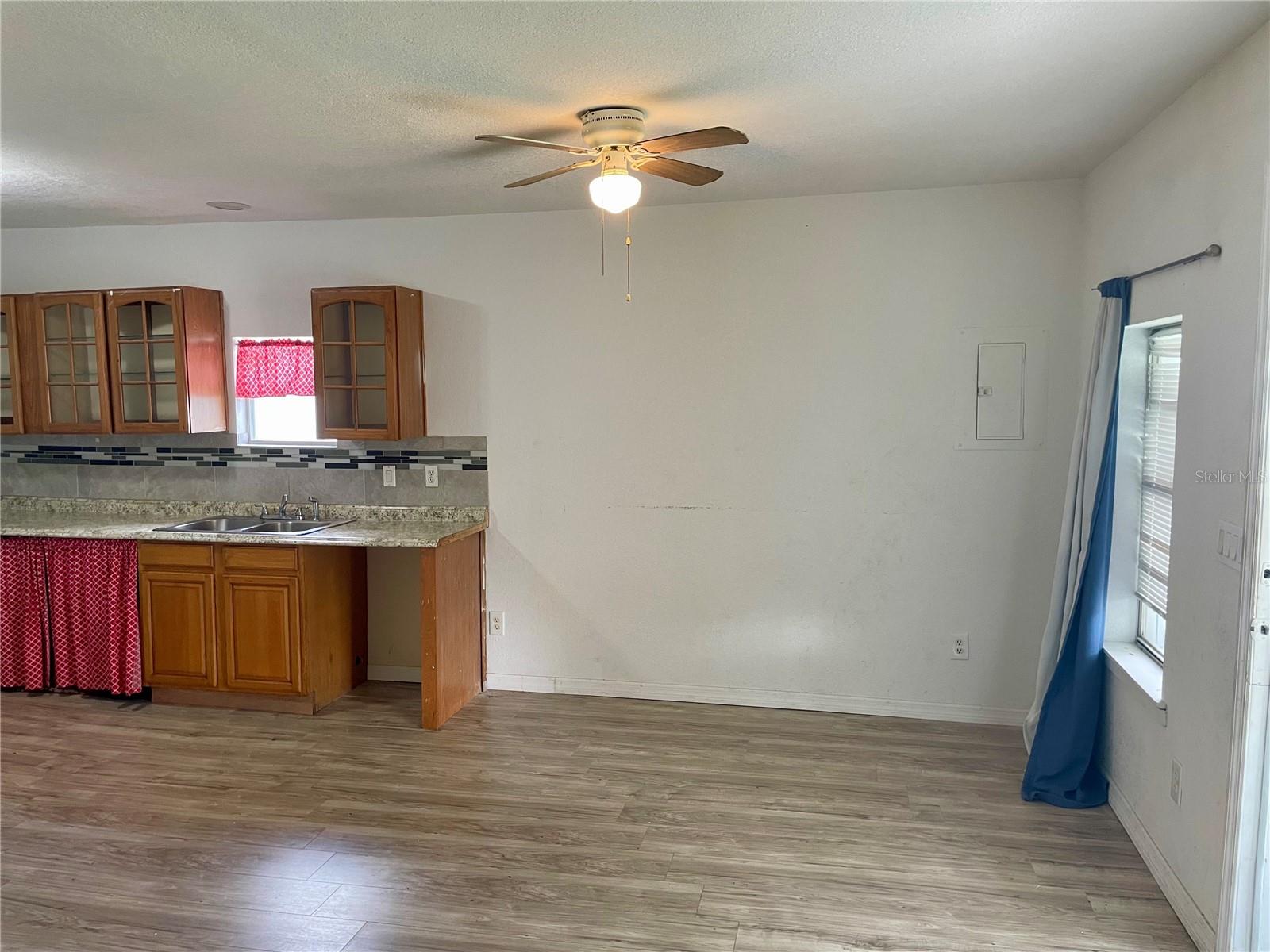 Image 13 of 34 For 512 Bennett Street