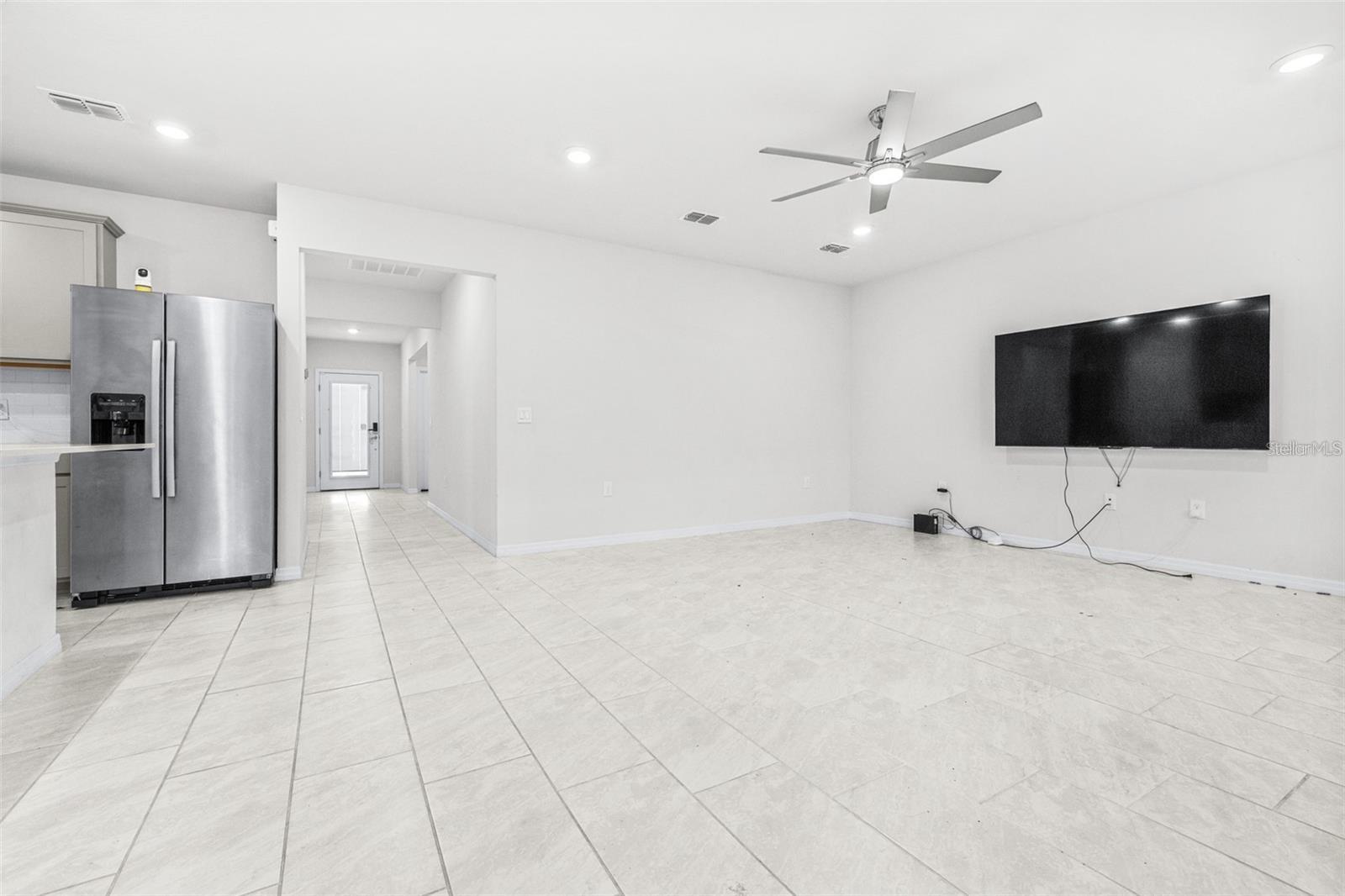 Image 12 of 26 For 1050 Michelangelo Lane