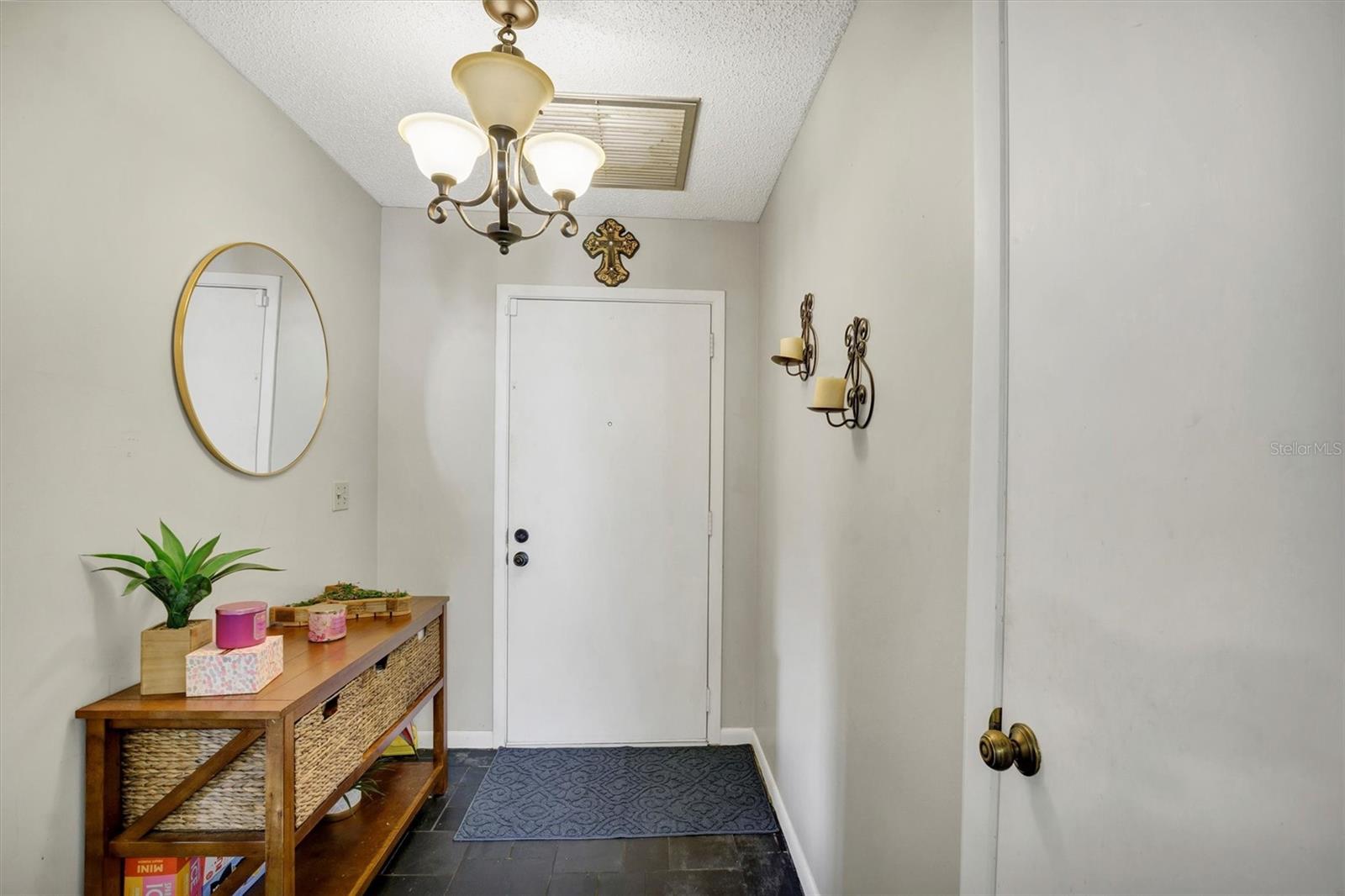 Image 4 of 29 For 1806 Columbia Drive