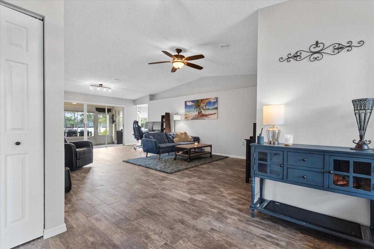 Image 9 of 44 For 2173 Mission Hills Drive