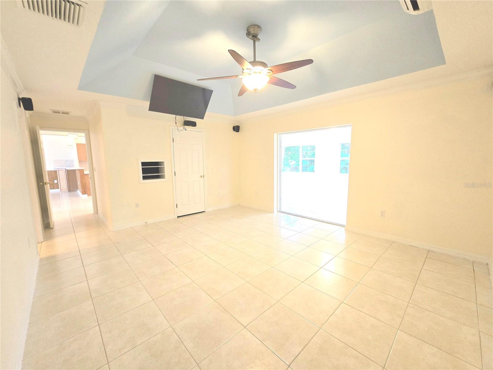 Image 3 of 38 For 820 Shamrock Drive