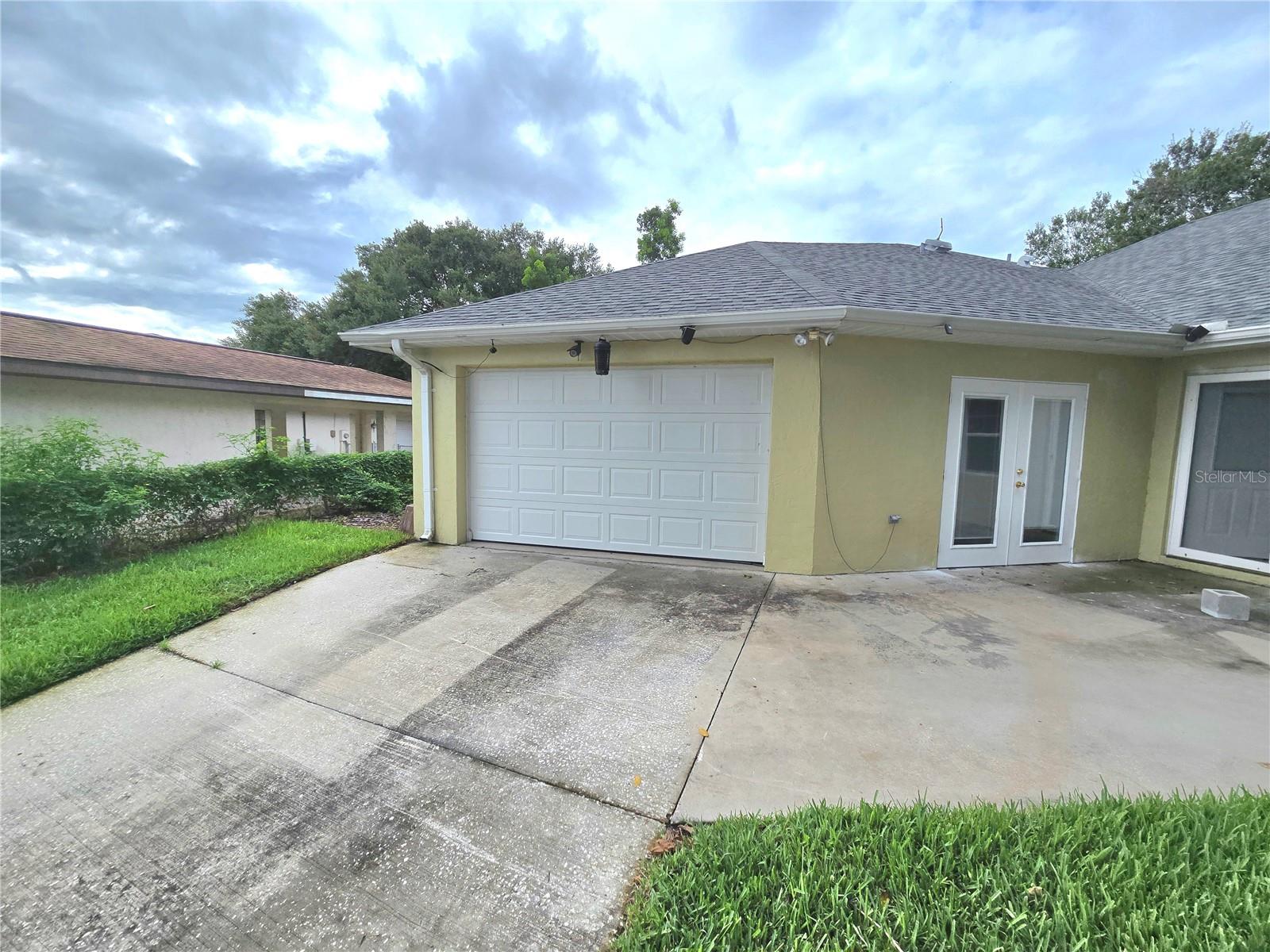 Image 33 of 38 For 820 Shamrock Drive