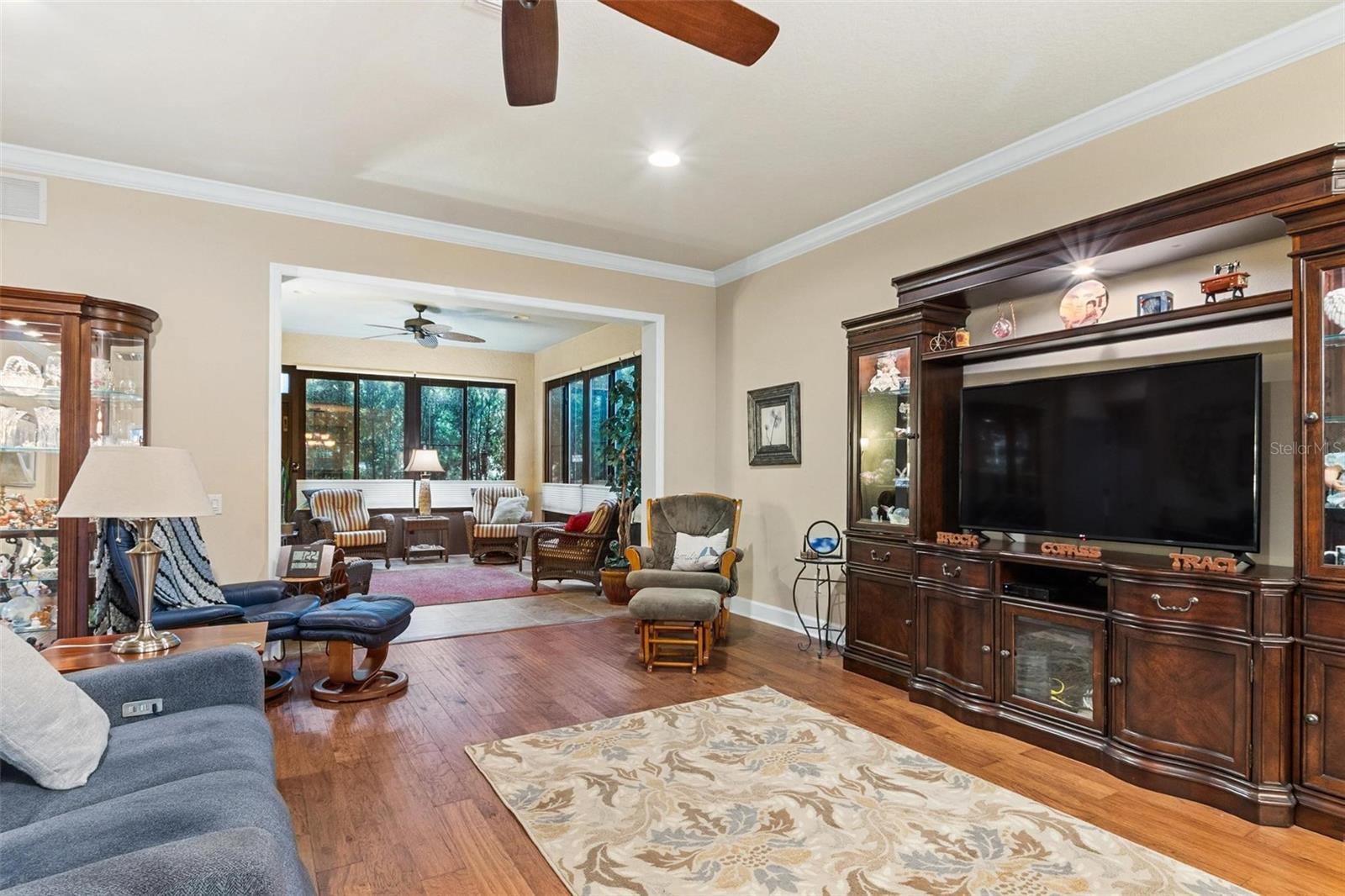 Image 18 of 51 For 507 Cadiz Drive