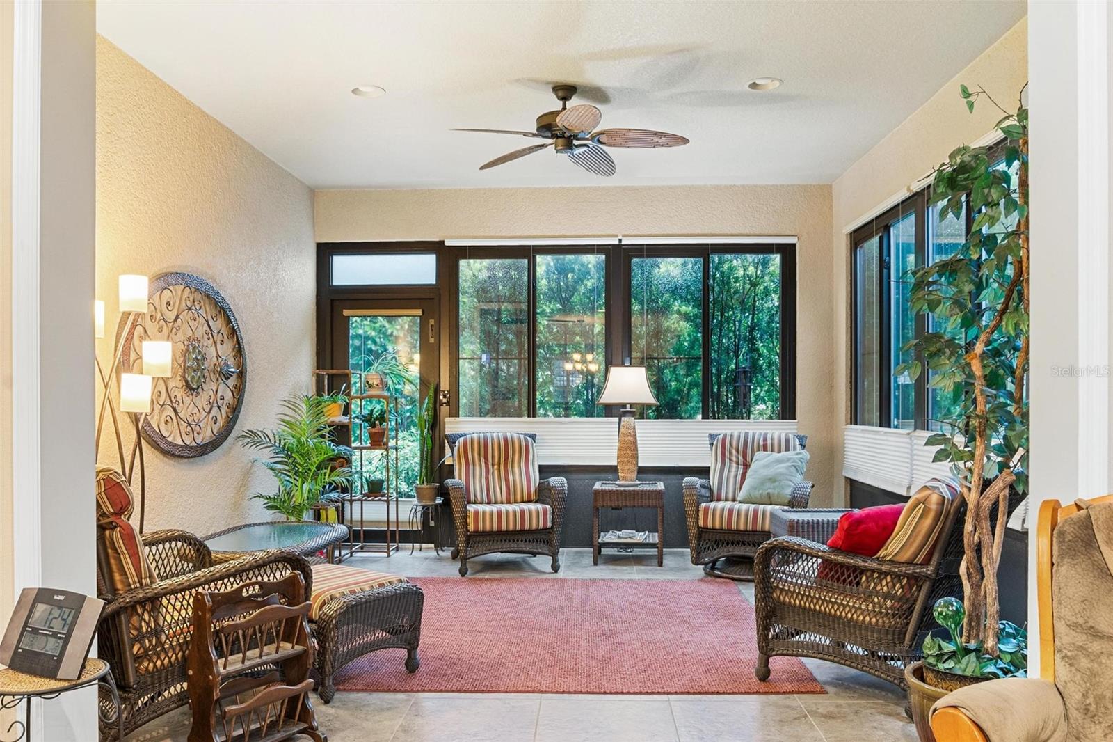 Image 21 of 51 For 507 Cadiz Drive