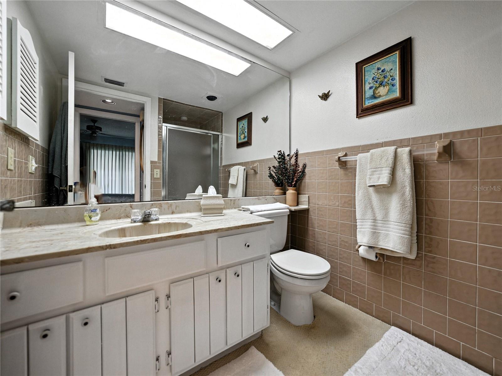 Image 34 of 49 For 9201 Village Drive I-21