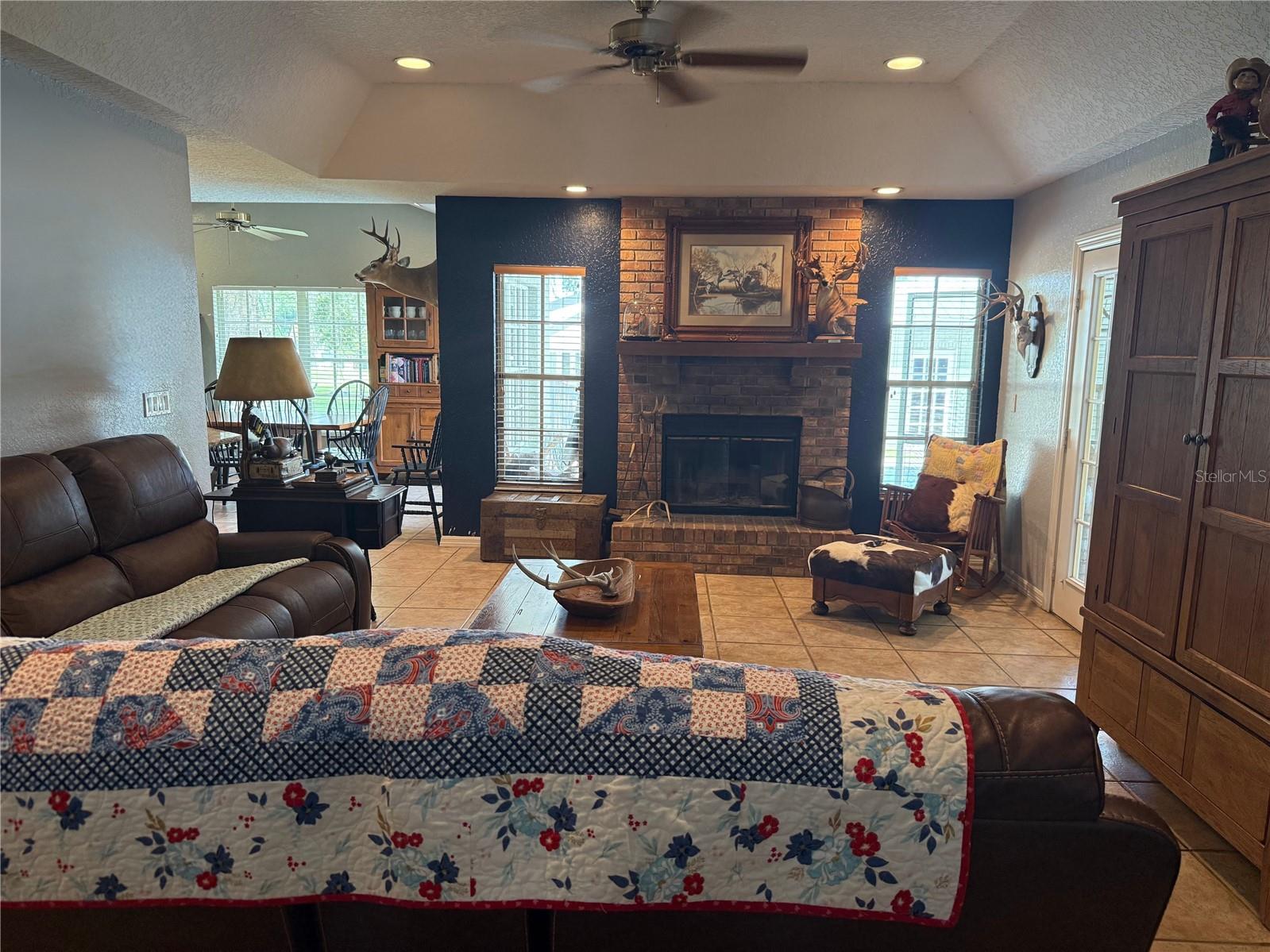 Image 2 of 13 For 510 Edgewood Drive N