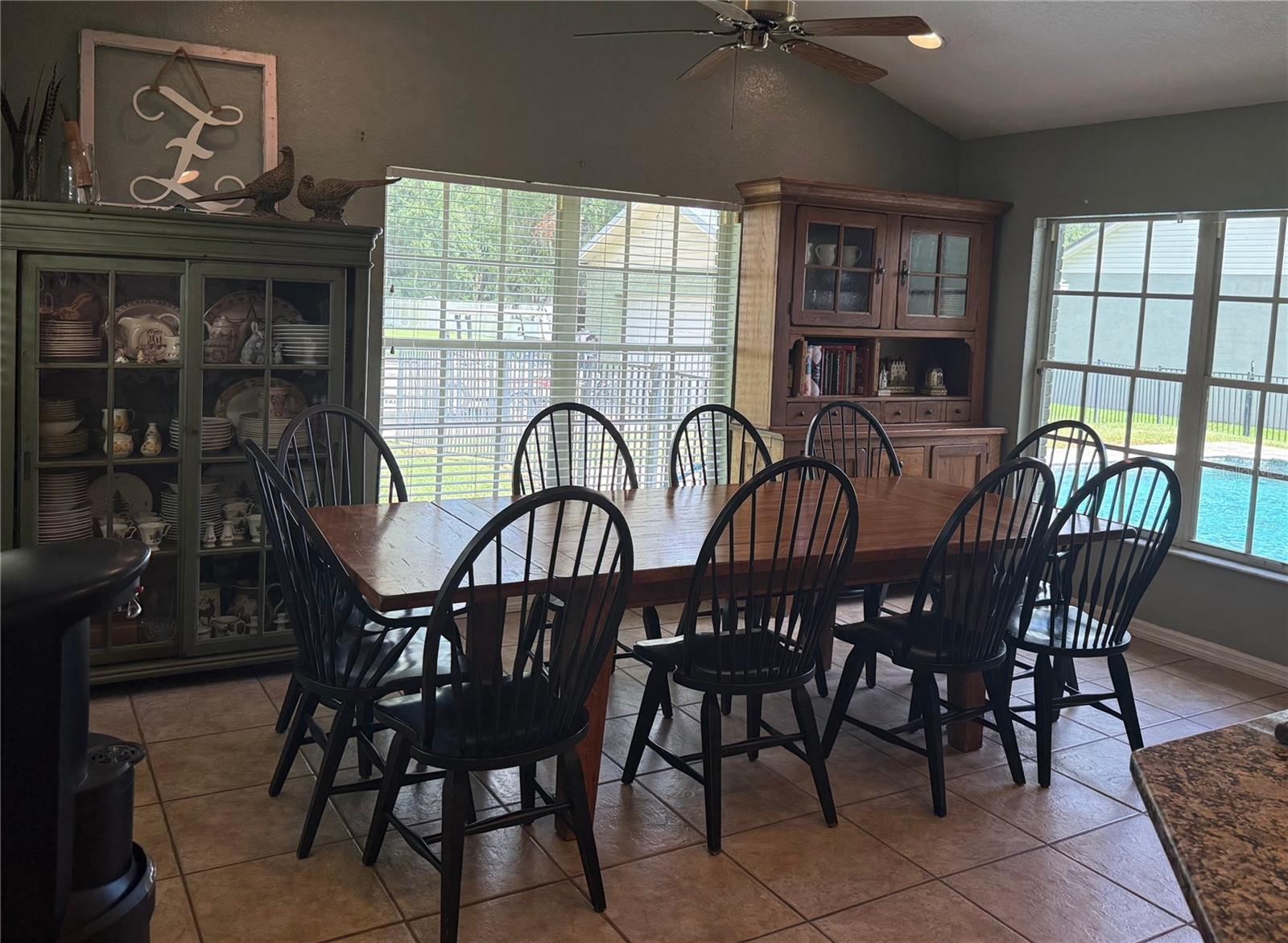 Image 4 of 13 For 510 Edgewood Drive N
