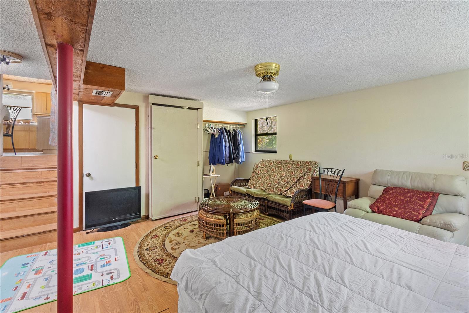 Image 17 of 58 For 1360 Collany Lane