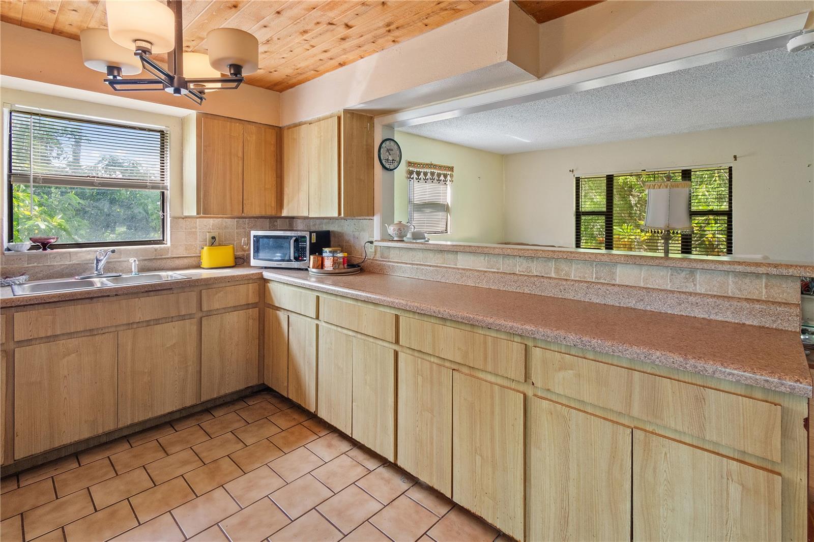 Image 7 of 58 For 1360 Collany Lane