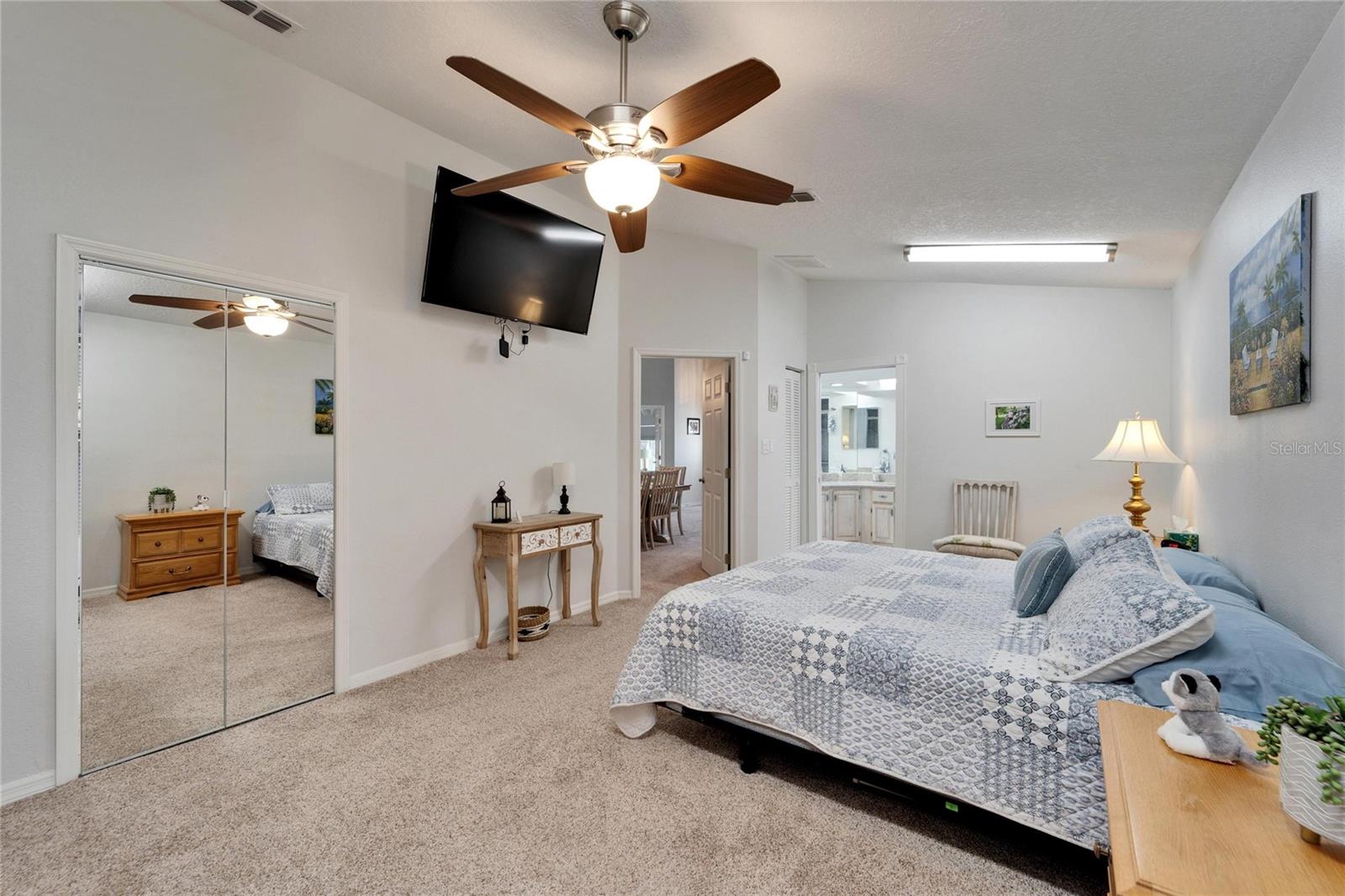Image 25 of 90 For 6059 Condor Drive