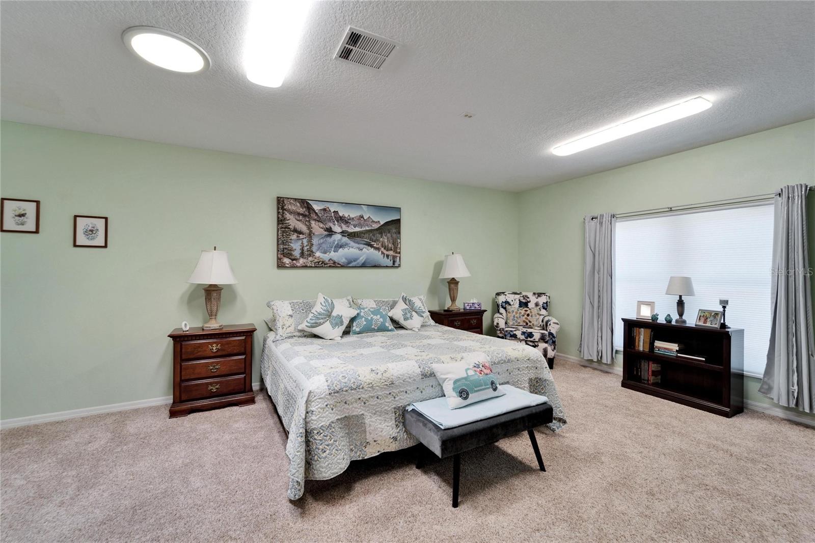 Image 43 of 90 For 6059 Condor Drive