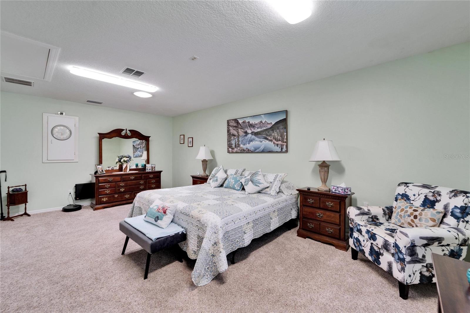 Image 44 of 90 For 6059 Condor Drive