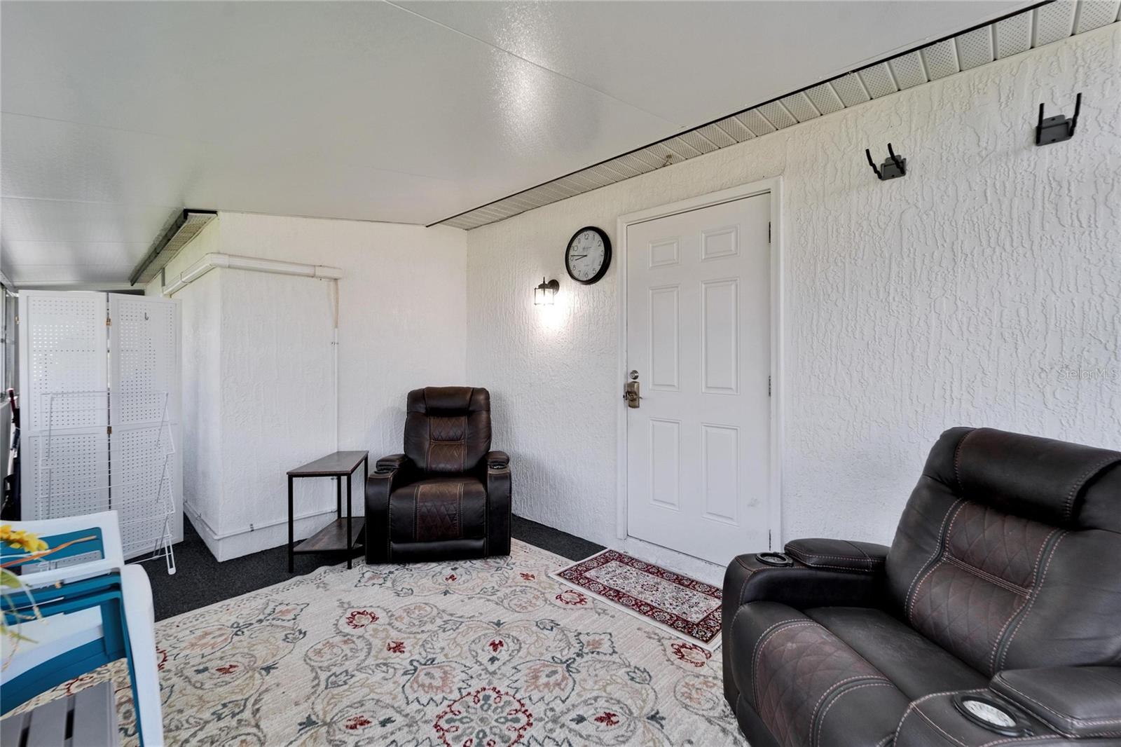 Image 57 of 90 For 6059 Condor Drive