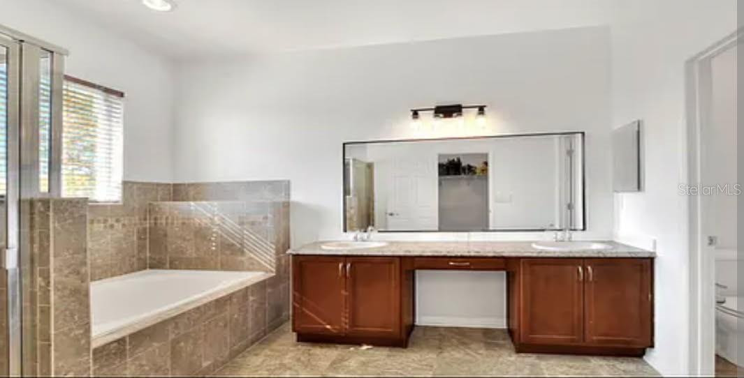 Image 12 of 20 For 1561 Shorewood Drive