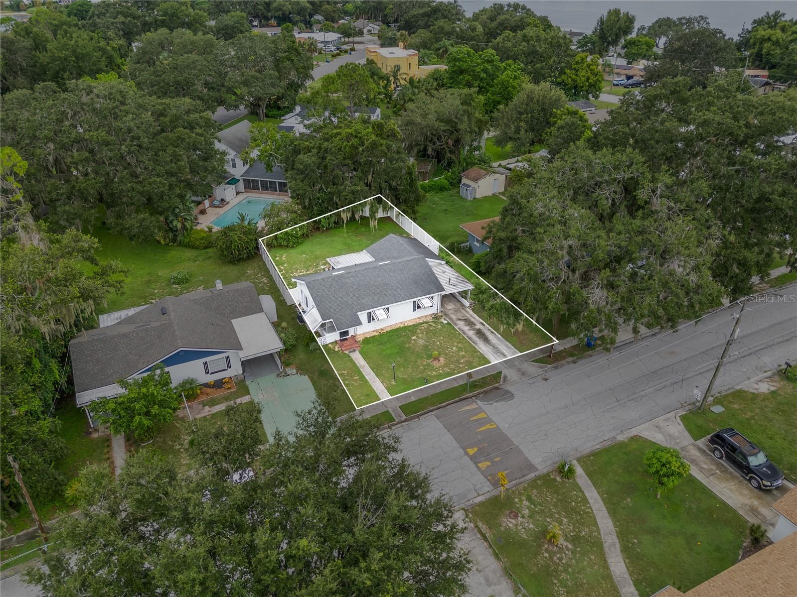 Image 3 of 37 For 119 14th Street Se