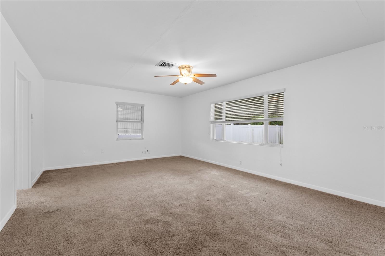 Image 9 of 37 For 119 14th Street Se