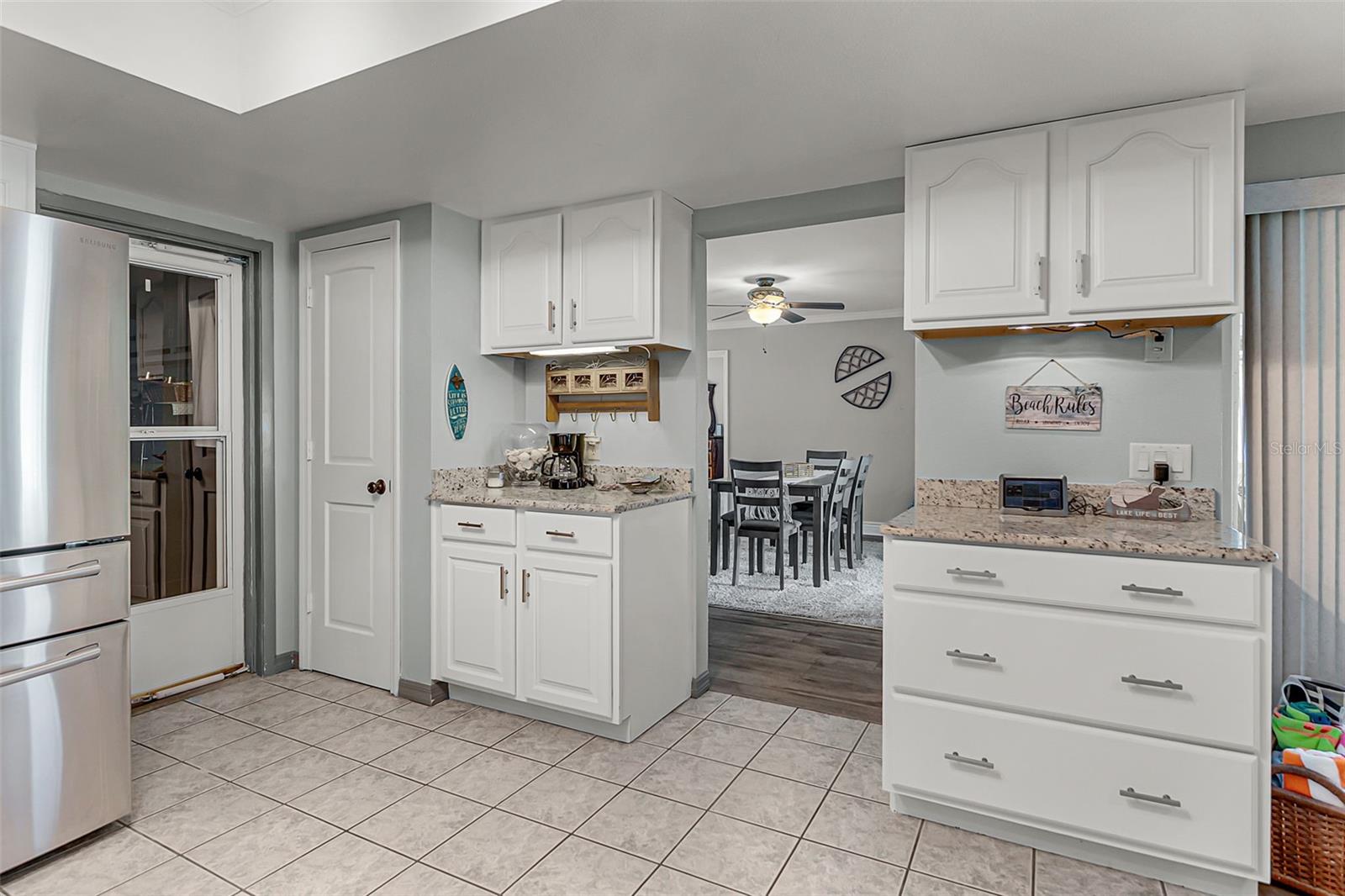Image 12 of 39 For 4805 Oak Acres Drive