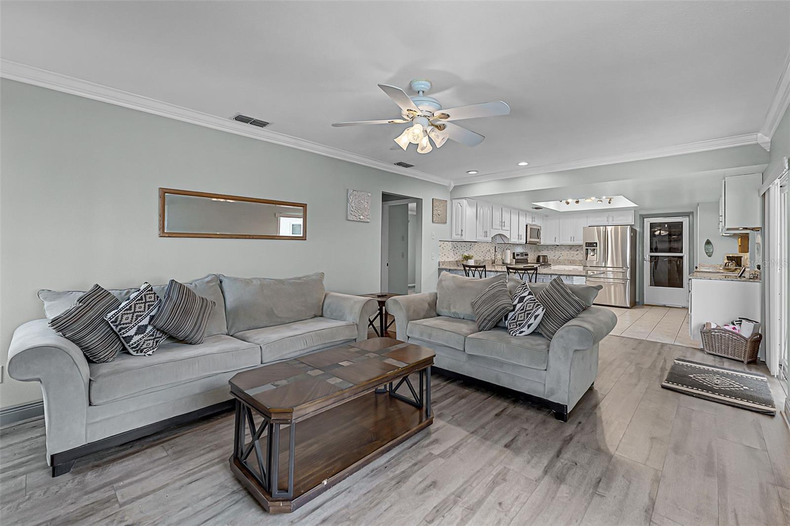 Image 13 of 39 For 4805 Oak Acres Drive