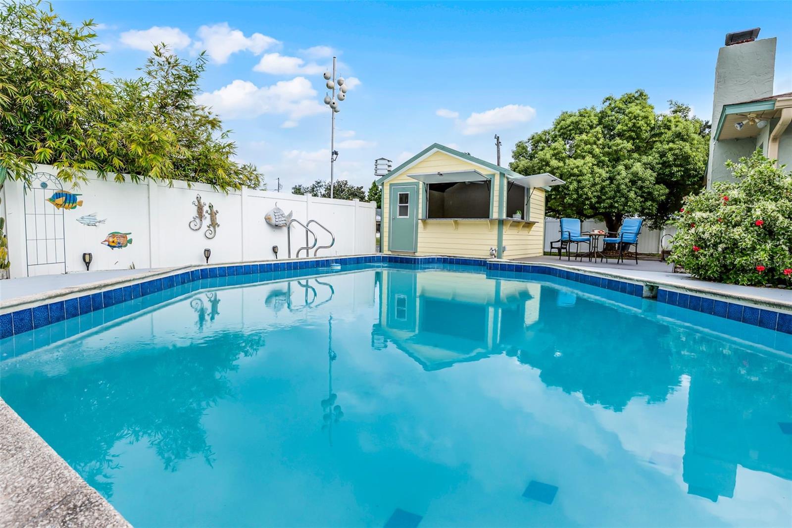 Image 3 of 39 For 4805 Oak Acres Drive