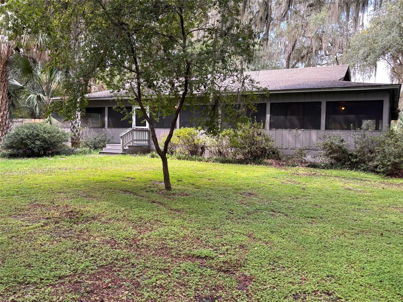 Image 12 of 83 For 9926 Holden Park Road