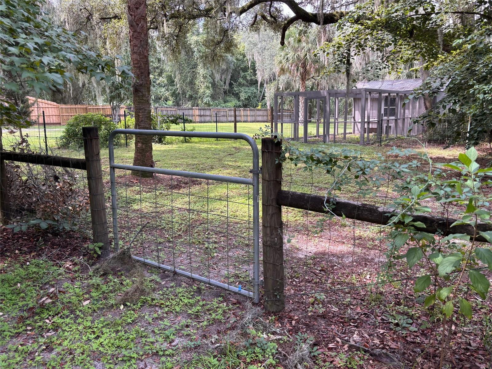 Image 61 of 83 For 9926 Holden Park Road