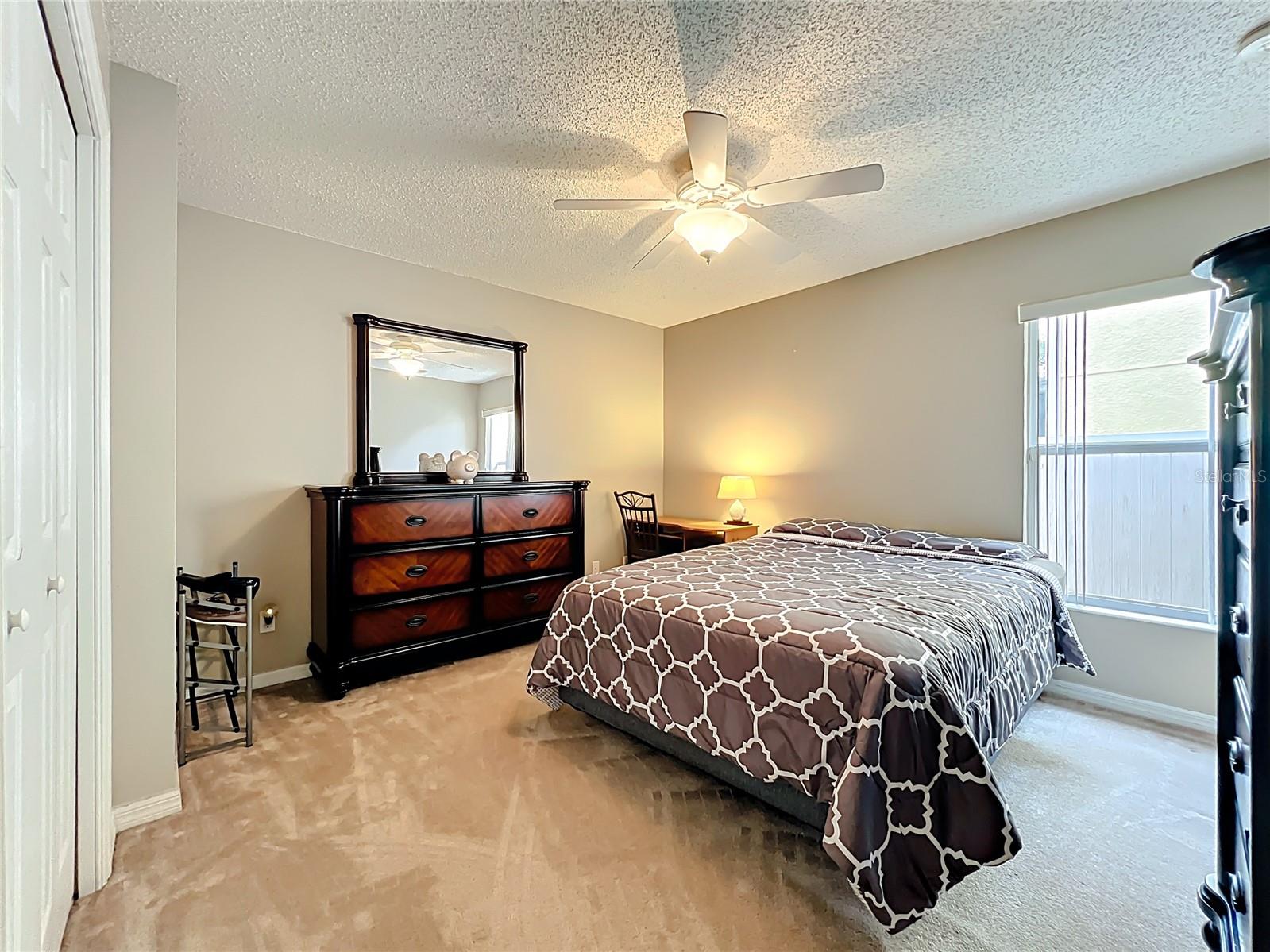 Image 11 of 38 For 102 Somerset Oaks Court
