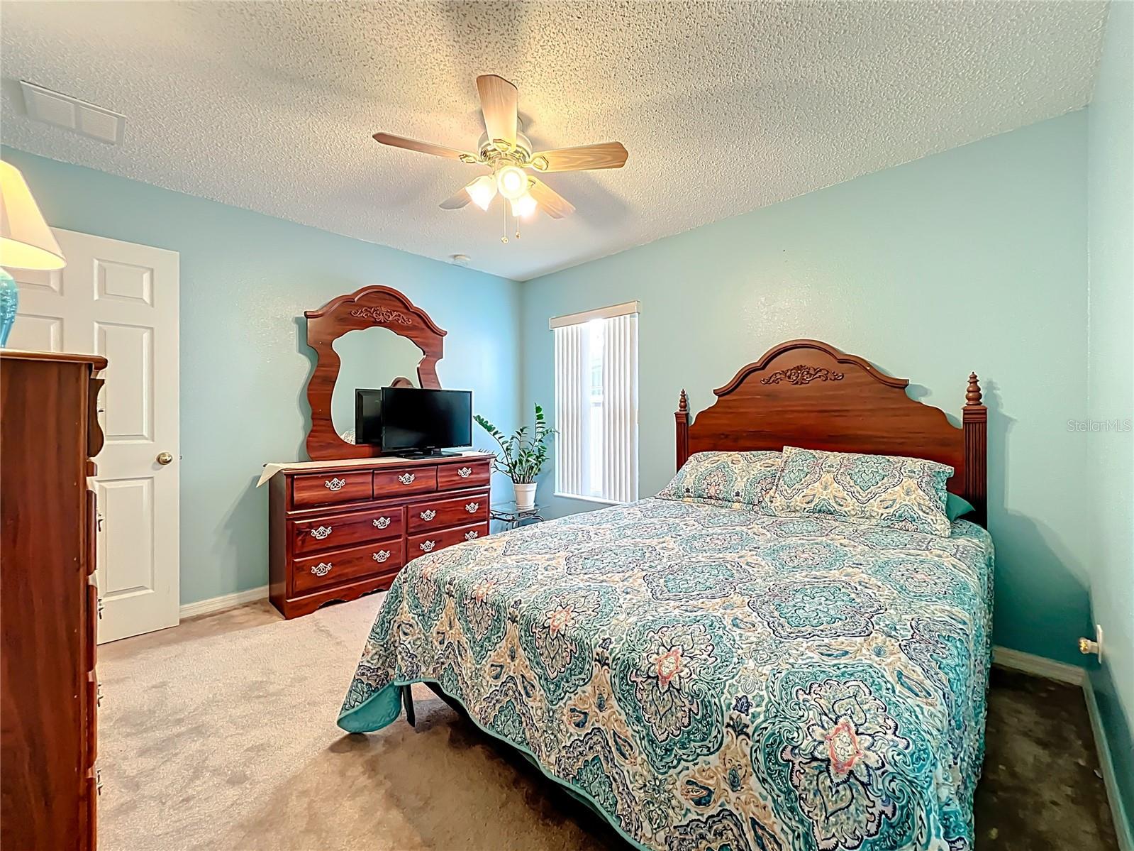 Image 13 of 38 For 102 Somerset Oaks Court