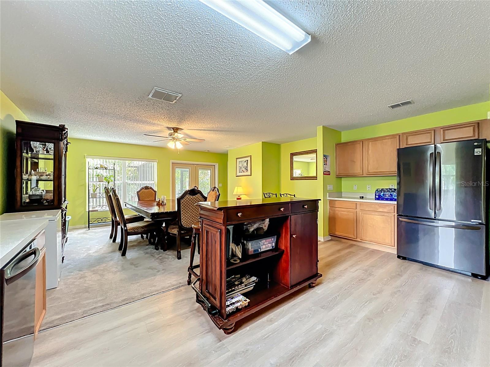 Image 22 of 38 For 102 Somerset Oaks Court