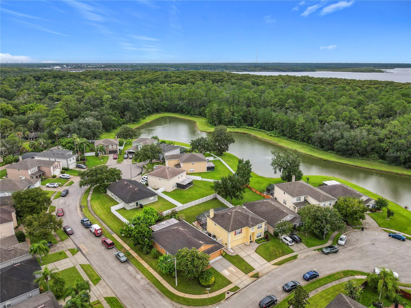 Image 37 of 38 For 102 Somerset Oaks Court