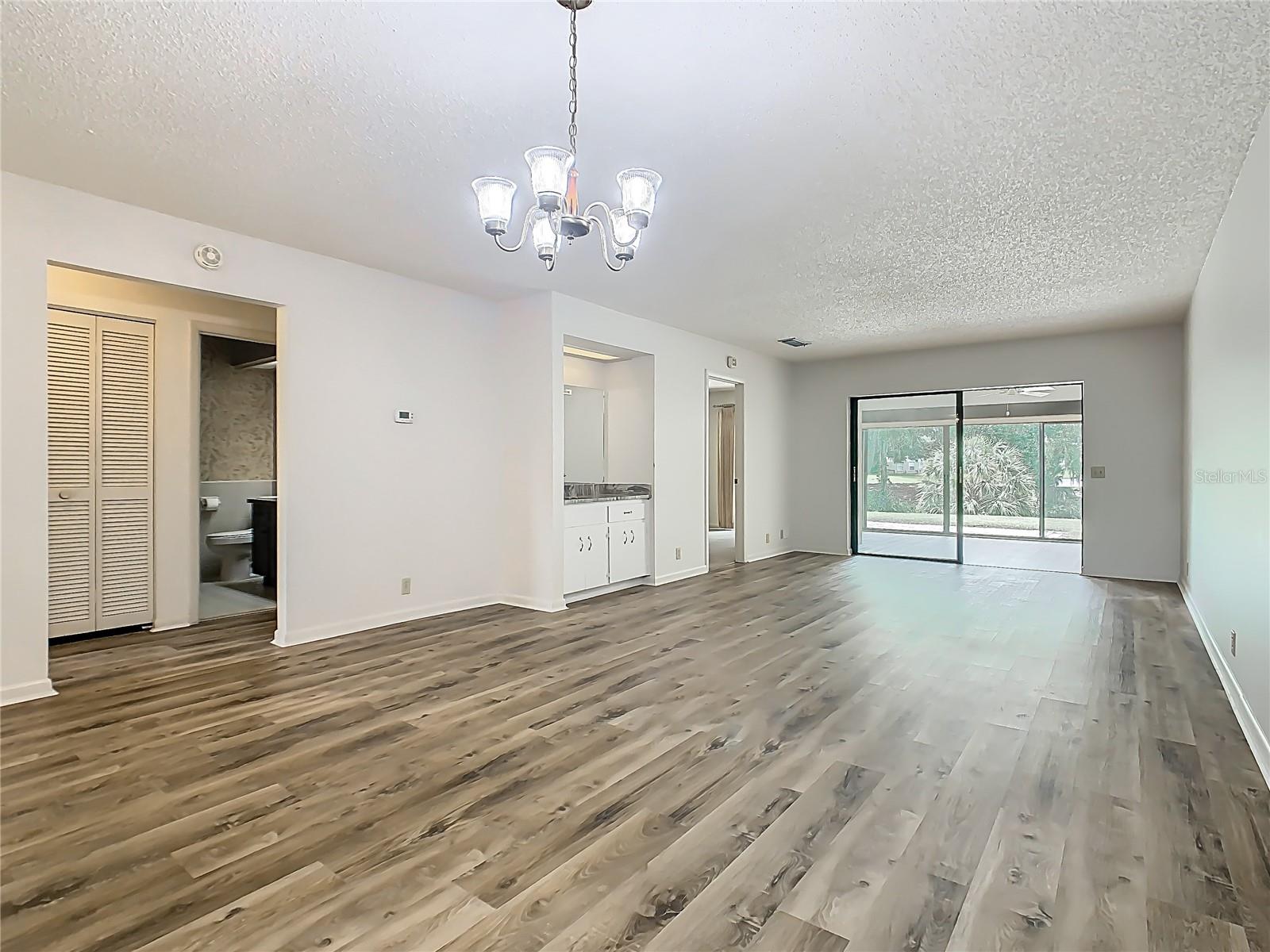 Image 13 of 58 For 1012 Medinah Dr