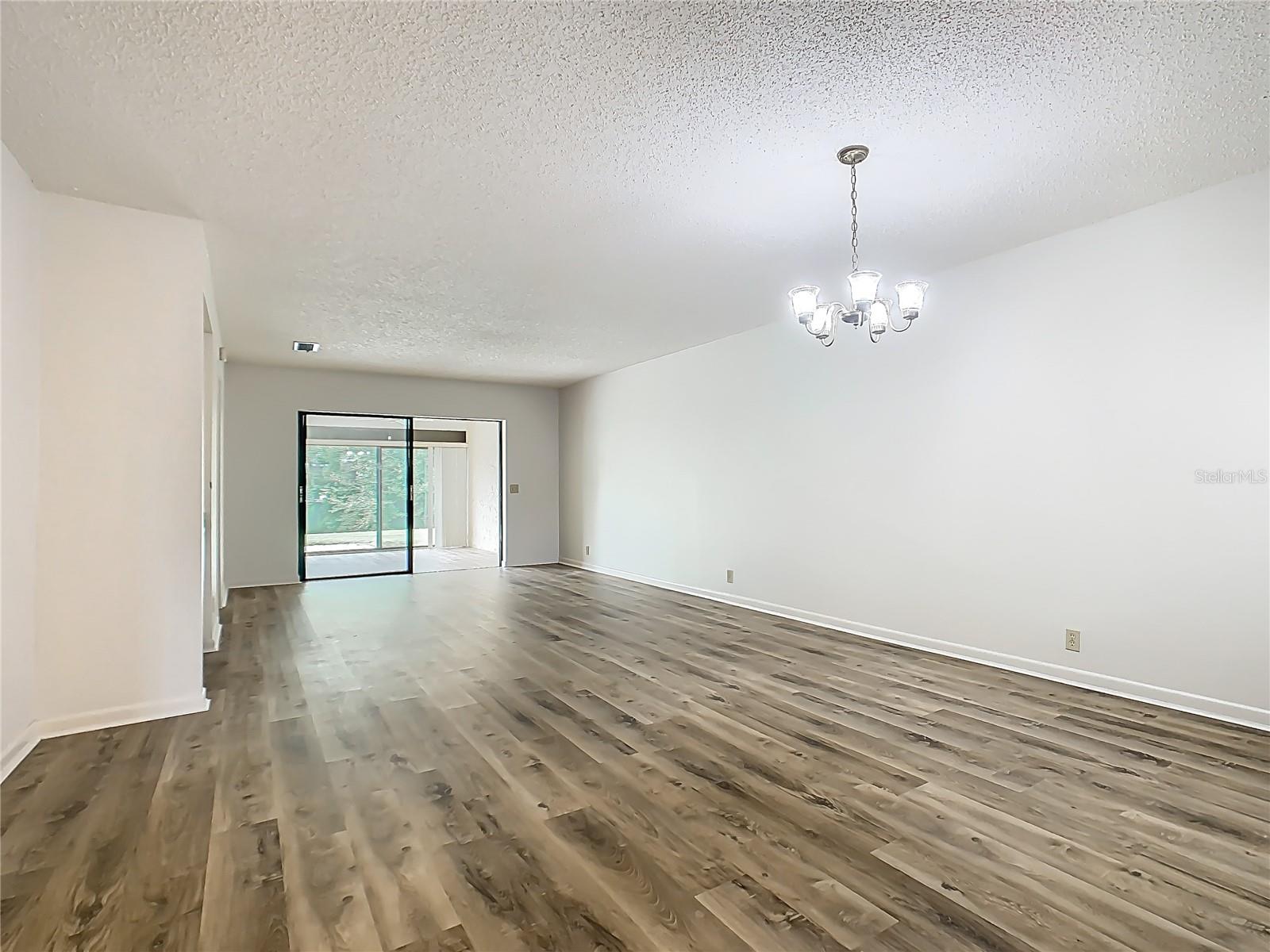Image 15 of 58 For 1012 Medinah Dr