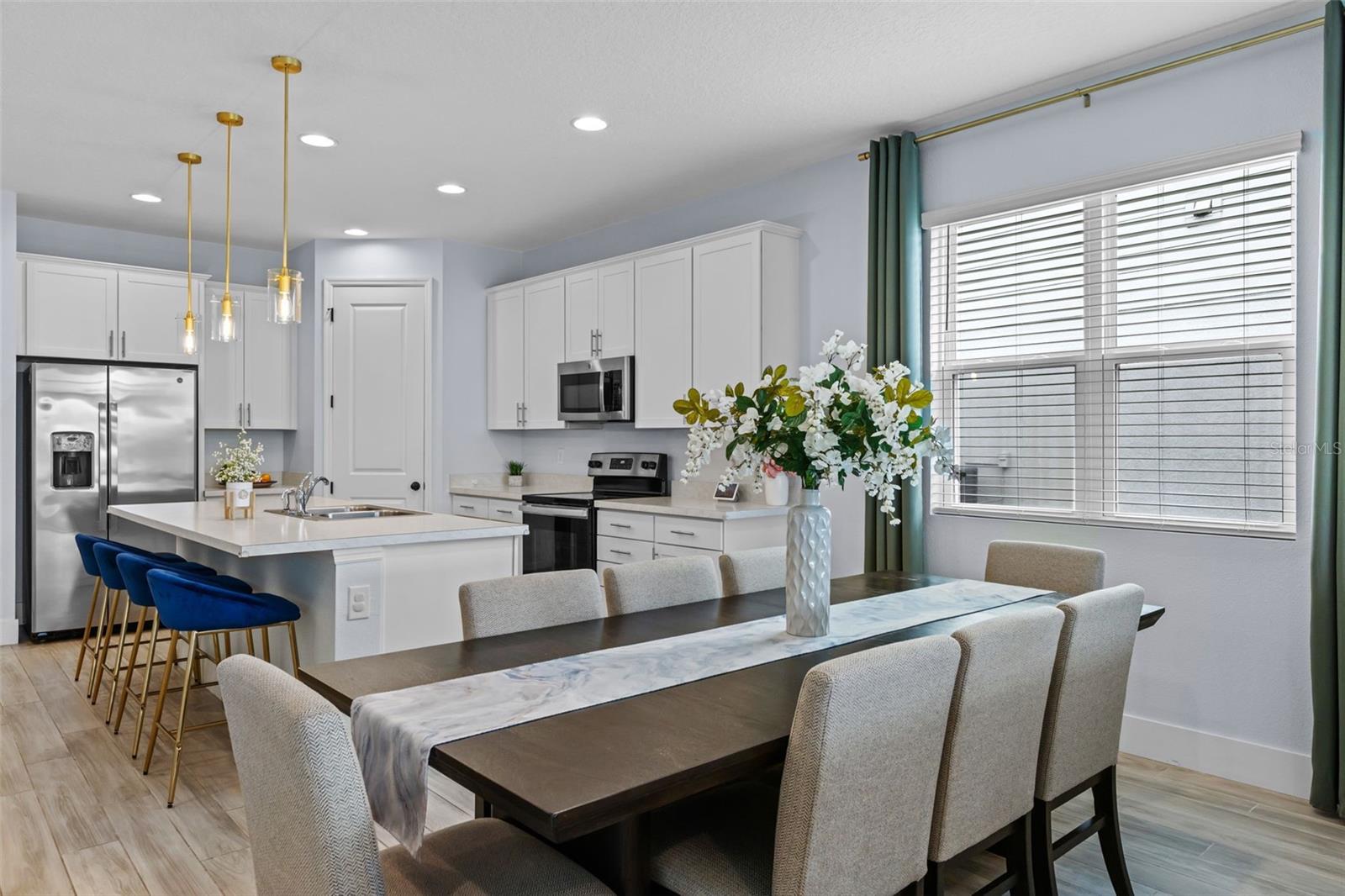 Image 10 of 29 For 208 Summershore Drive
