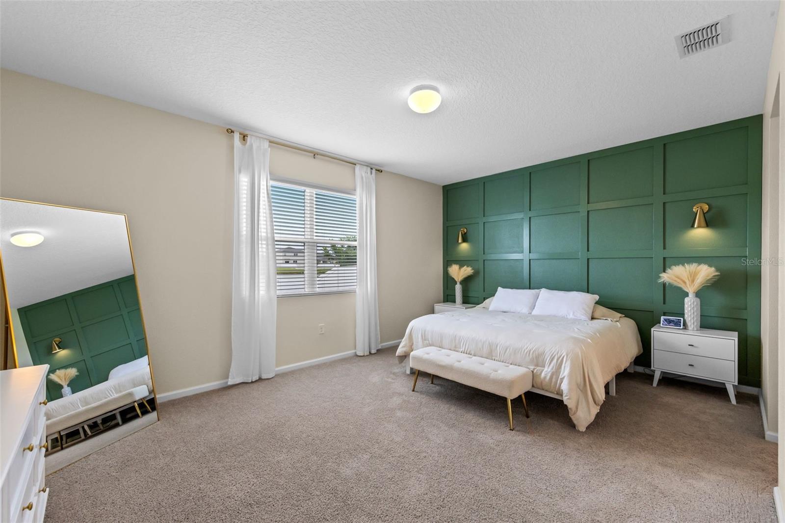 Image 12 of 29 For 208 Summershore Drive