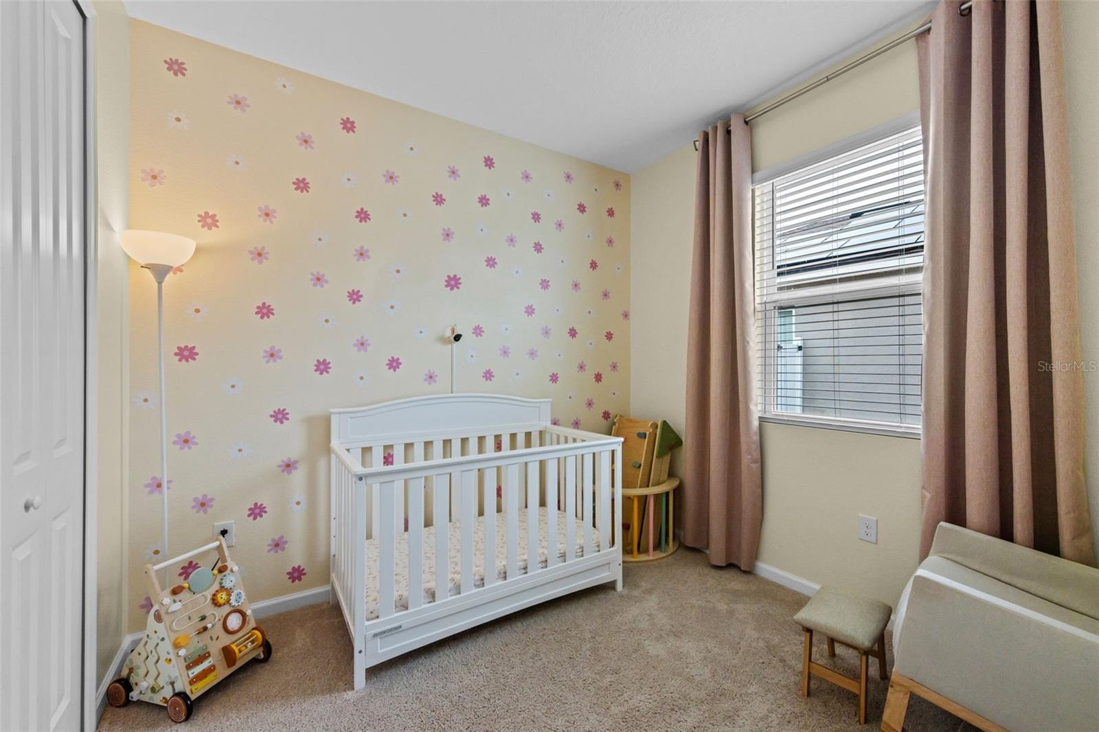 Image 18 of 29 For 208 Summershore Drive