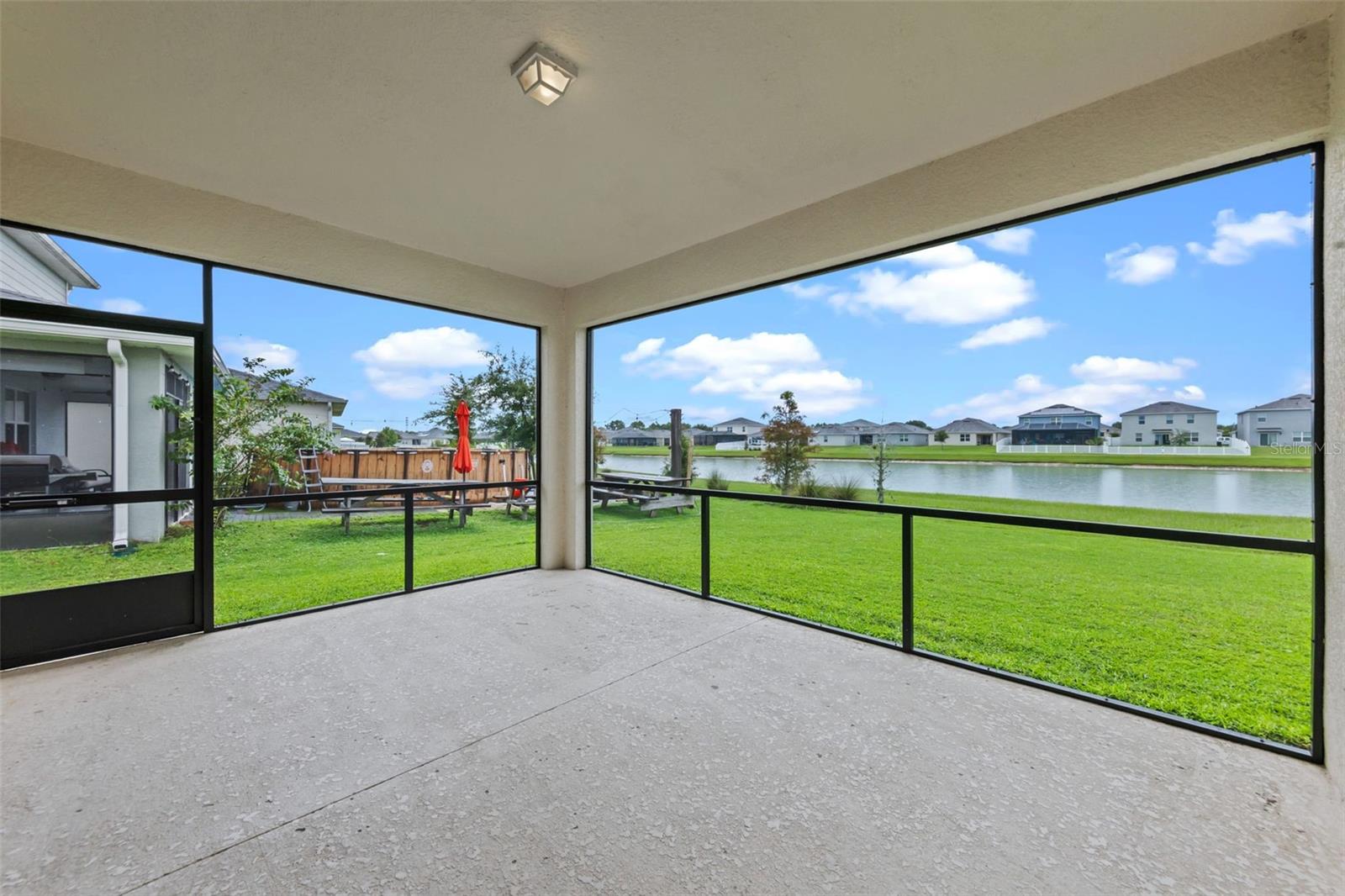 Image 22 of 29 For 208 Summershore Drive