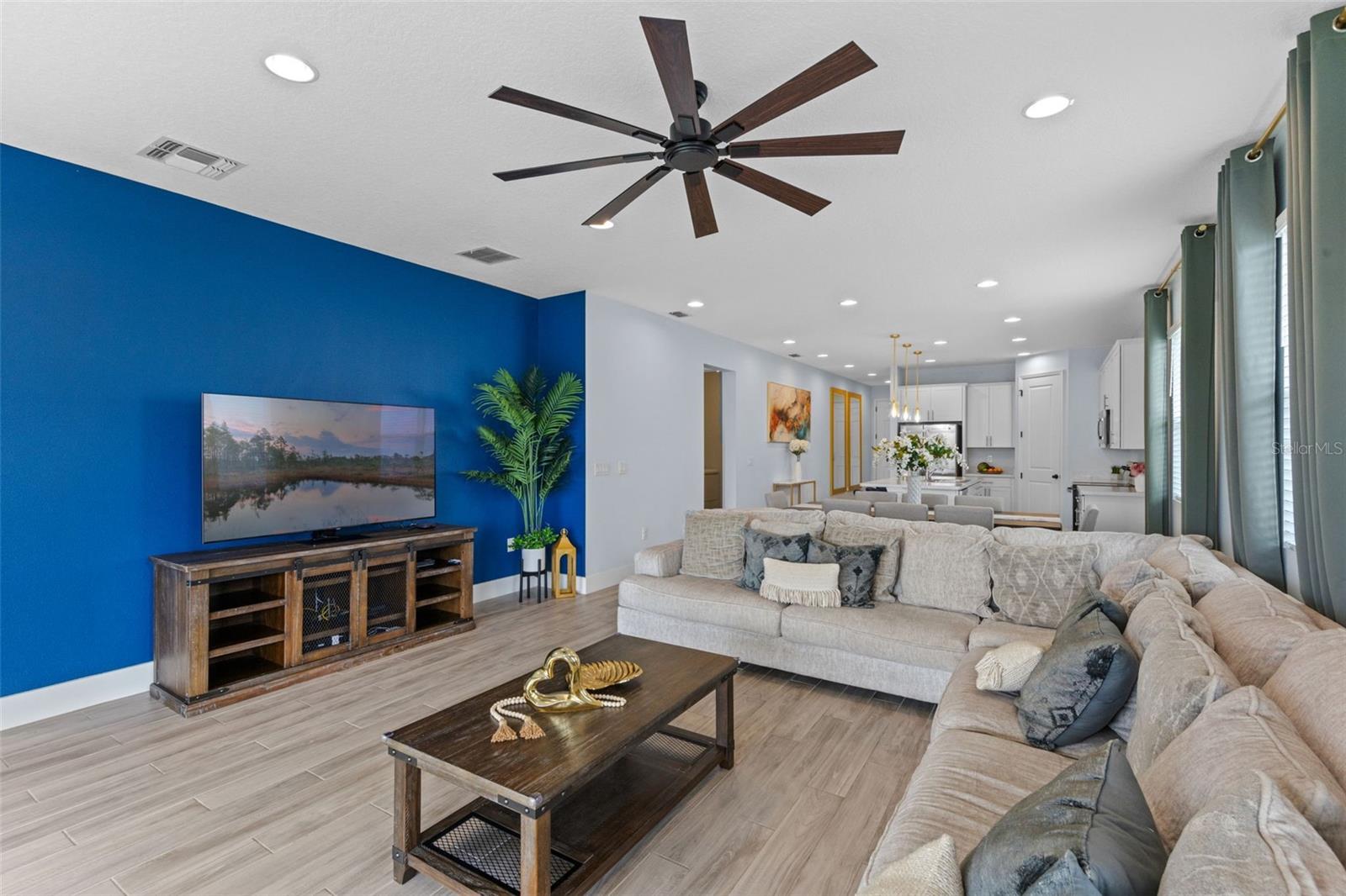 Image 8 of 29 For 208 Summershore Drive