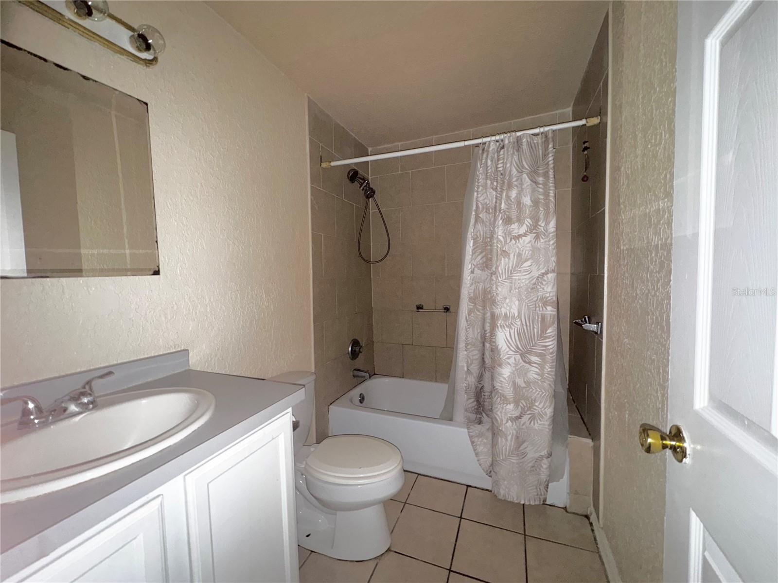 Image 11 of 17 For 2927 Dudley Drive