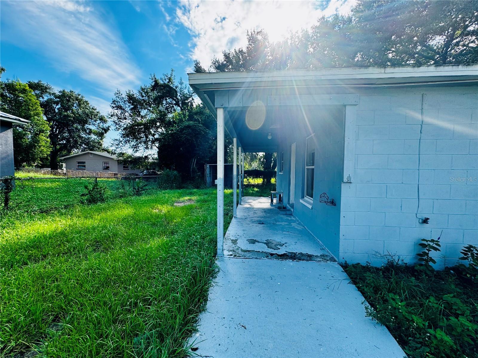 Image 4 of 17 For 2927 Dudley Drive