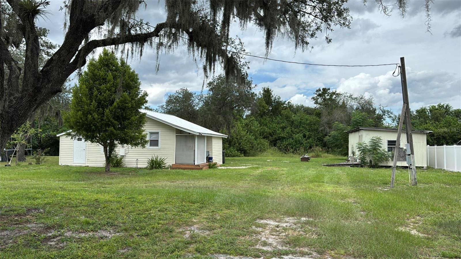 Image 6 of 96 For 1510 Derby Avenue