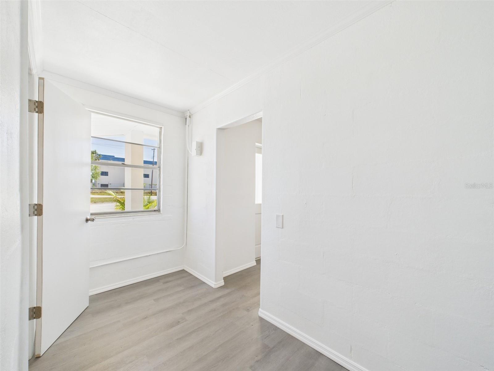 Image 91 of 96 For 1510 Derby Avenue